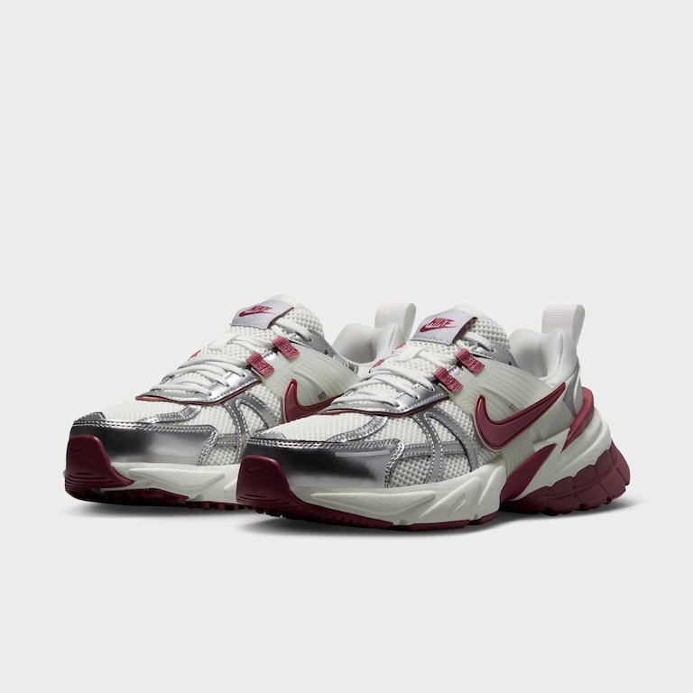 Tênis Nike V2K Run Feminino - Foto 5