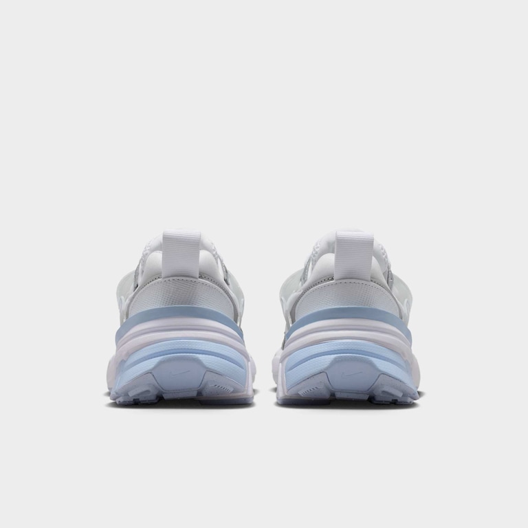 Tênis Nike V2K Run Feminino - Foto 6