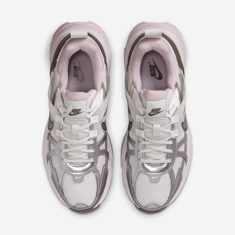 Tênis Nike V2K Run Feminino - Foto 4