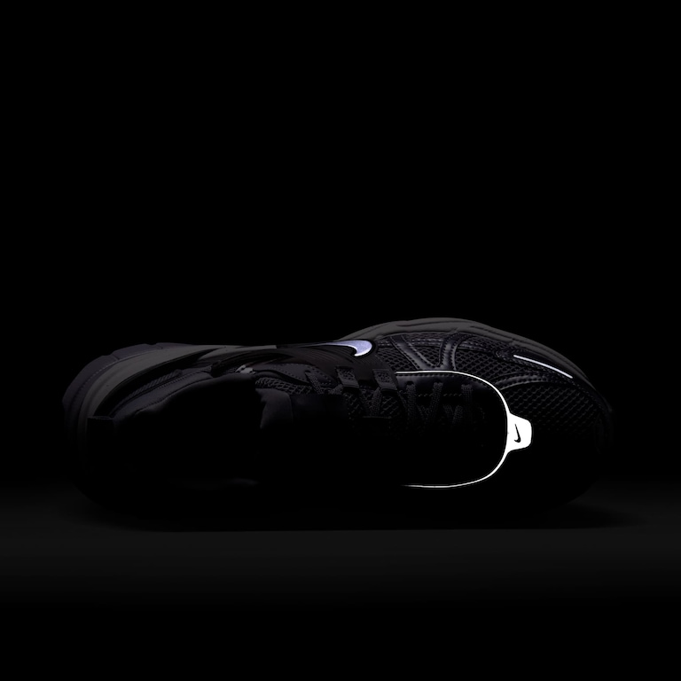 Tênis Nike V2K Run Feminino - Foto 9