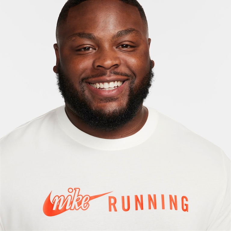 Camiseta Nike Dri-FIT Running Masculina - Foto 8