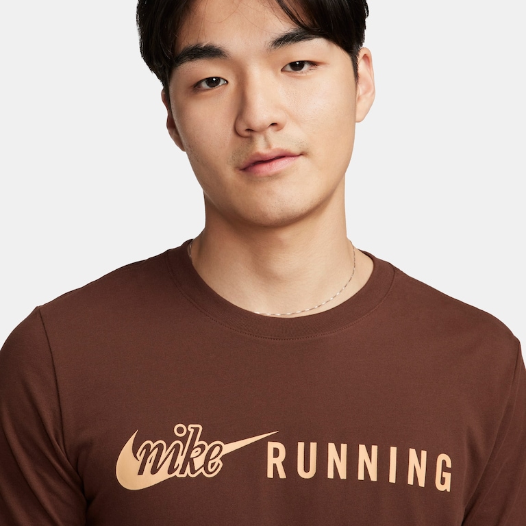 Camiseta Nike Dri-FIT Running Masculina - Foto 2