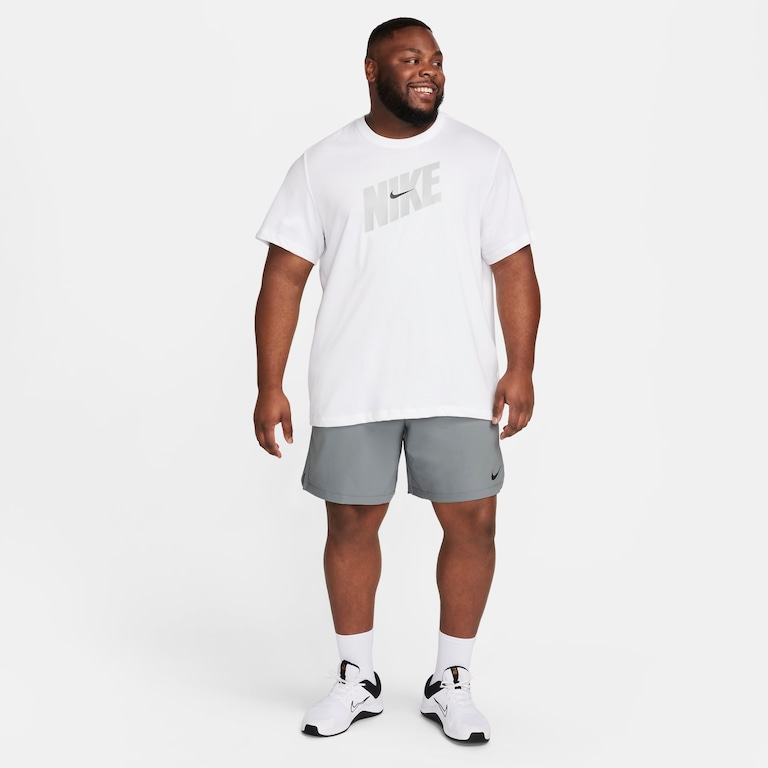 Camiseta Nike Dri-FIT Fitness Masculina - Foto 8