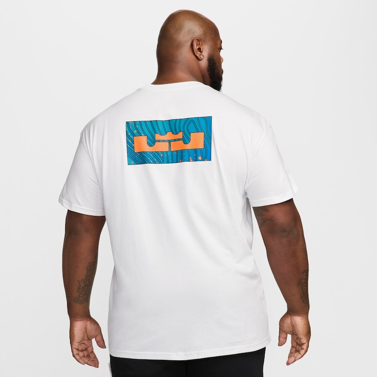 Camiseta Nike M90 LeBron Masculina - Foto 7
