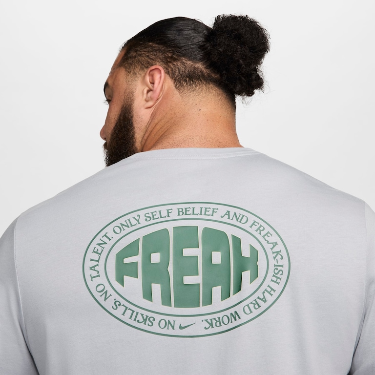 Camiseta Nike Giannis Masculina - Foto 10