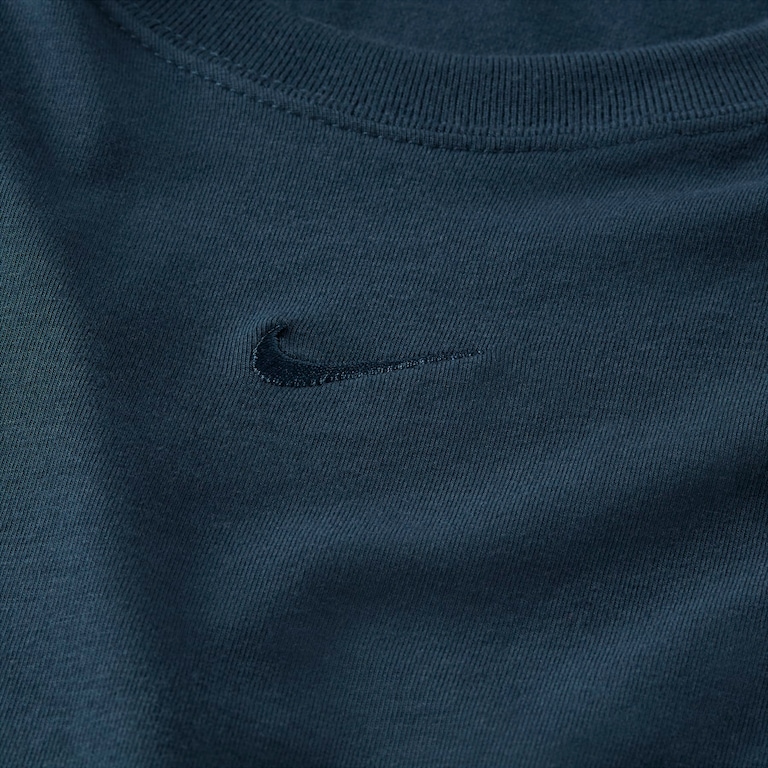 Camiseta Nike Sportswear Chill Knit Feminina - Foto 6