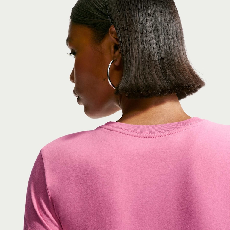 Camiseta Nike Sportswear Chill Knit Feminina - Foto 2
