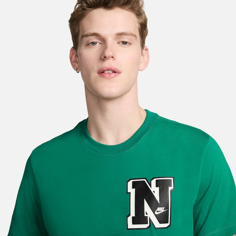 Camiseta Nike Sportswear Masculina - Foto 3