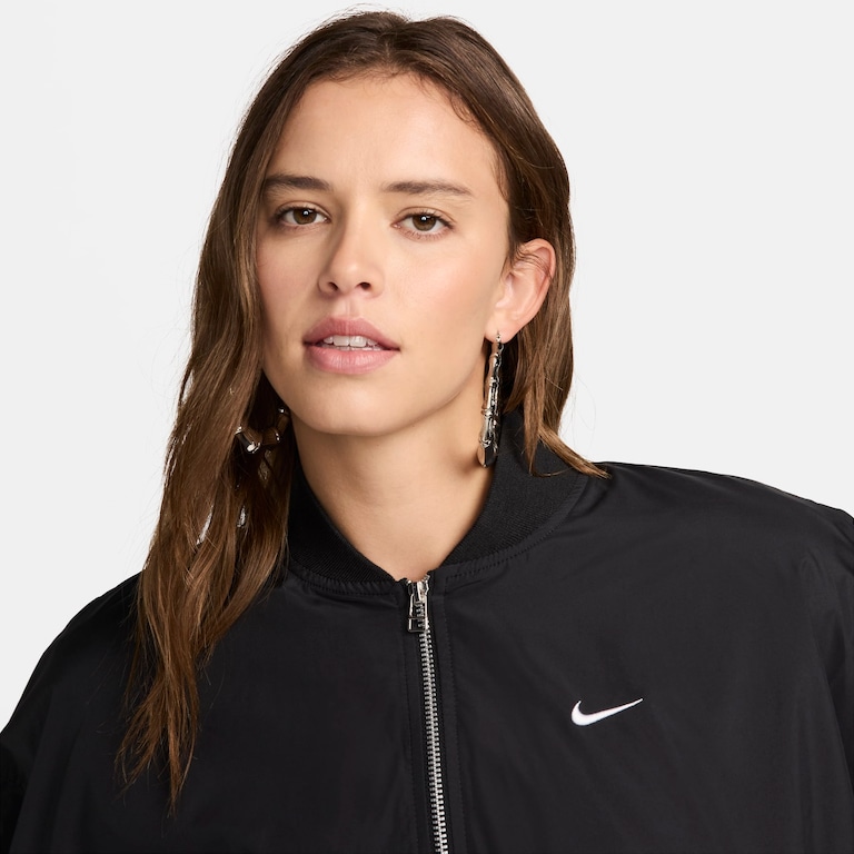 Jaqueta Nike Sportswear Essentials Bomber Feminina - Foto 2