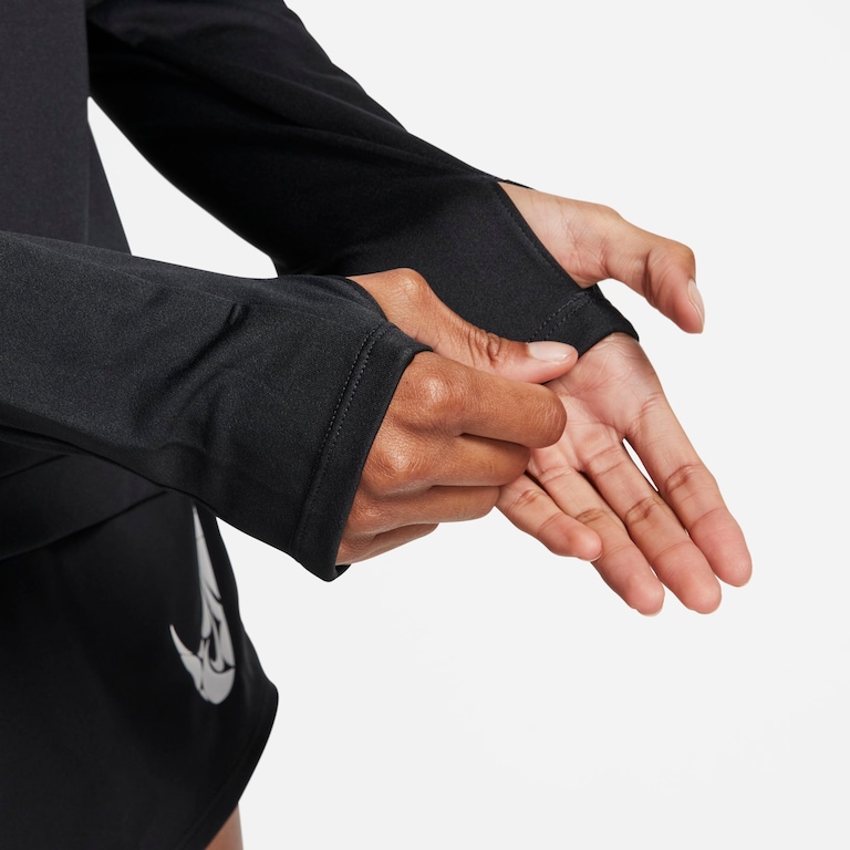 Camiseta Nike Dri-FIT Swoosh Feminina - Foto 4