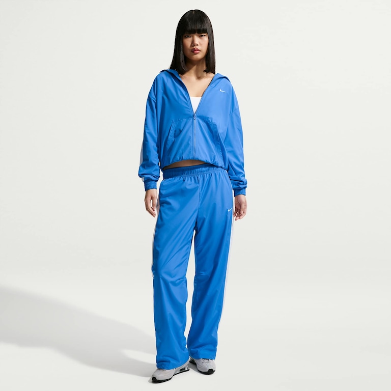 Jaqueta Nike Sportswear Essential Feminina - Foto 4