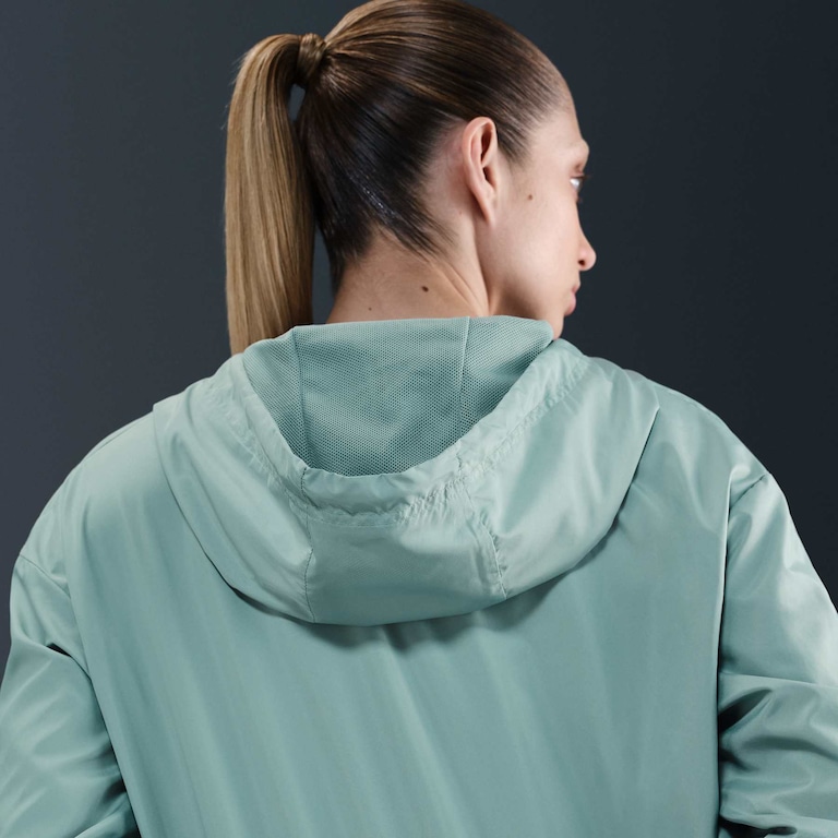 Jaqueta Nike Sportswear Essential Feminina - Foto 2