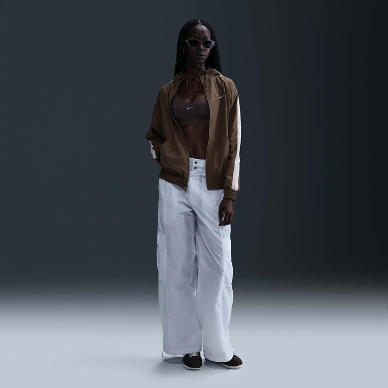 Jaqueta Nike Sportswear Essential Feminina - Foto 4