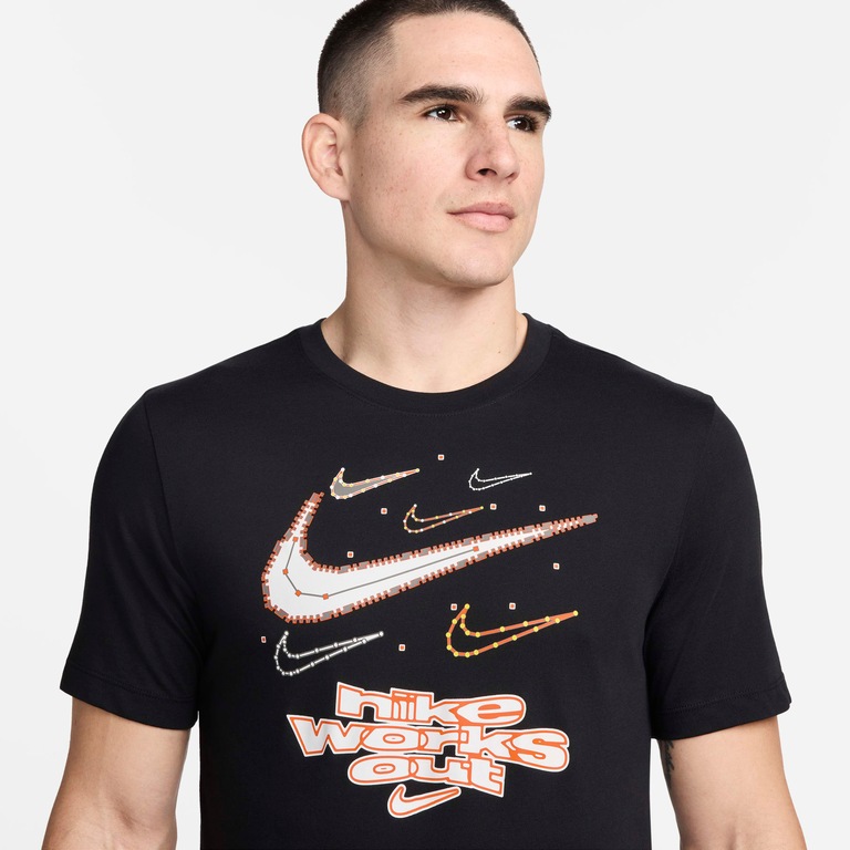 Camiseta Nike Dri-FIT Masculina - Foto 2