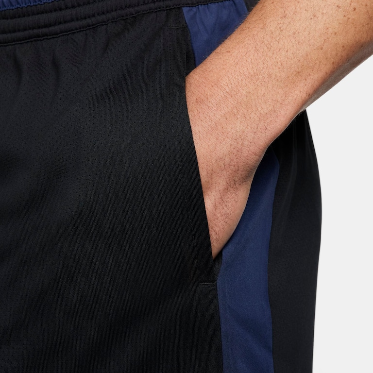 Shorts Nike Track Club Masculina - Foto 4