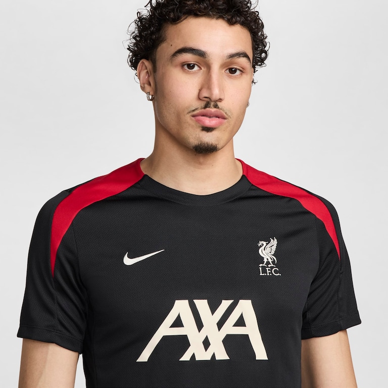 Camiseta Nike Liverpool Strike Masculina - Foto 2