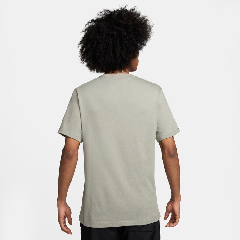 Camiseta Nike Sportswear Masculina - Foto 6