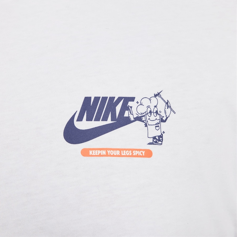 Camiseta Nike Sportswear Masculina - Foto 11