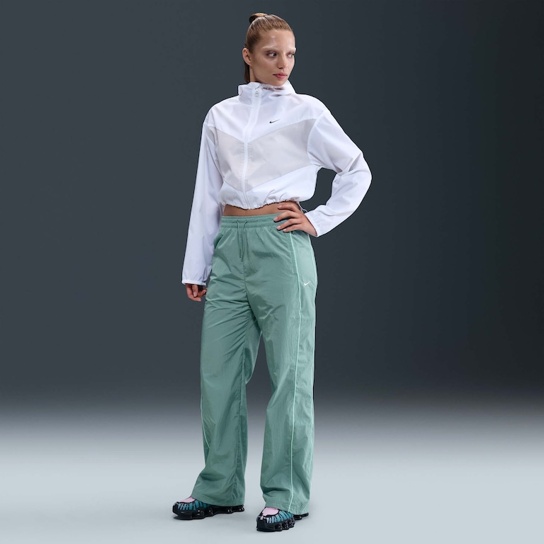 Calça Nike Sportswear Woven Feminina - Foto 1