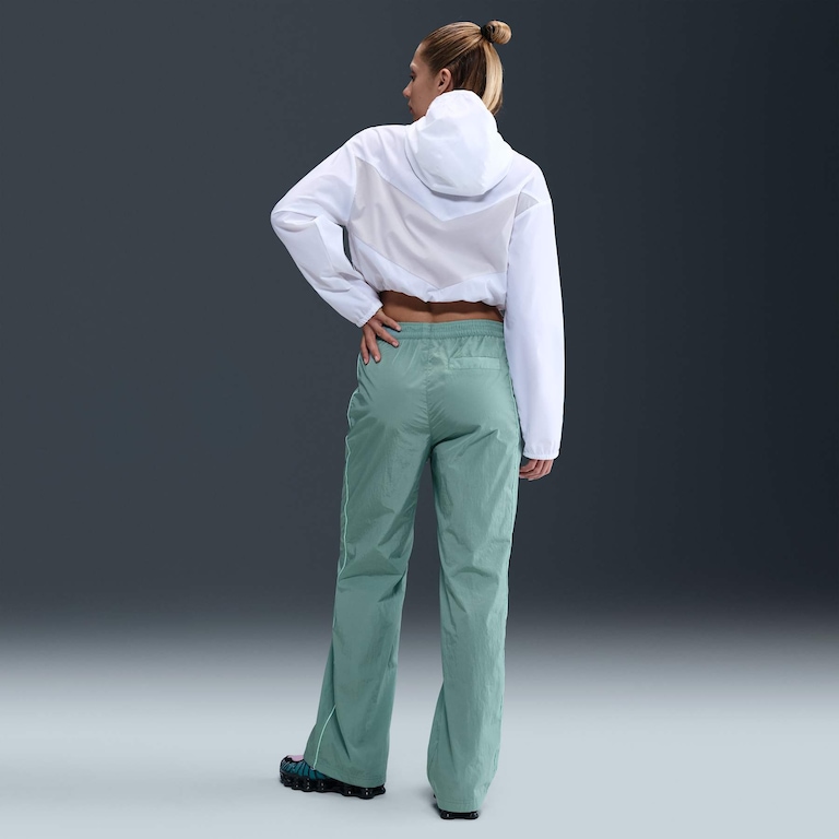 Calça Nike Sportswear Woven Feminina - Foto 4