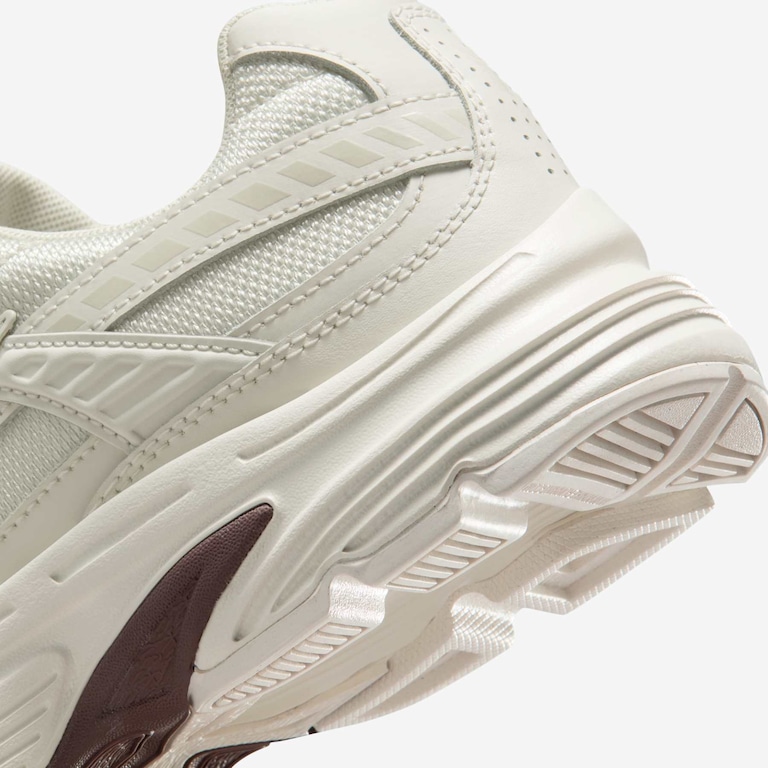 Tênis Nike Initiator Feminino - Foto 8