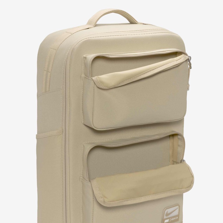 Mochila Nike Utility Masculina - Foto 6