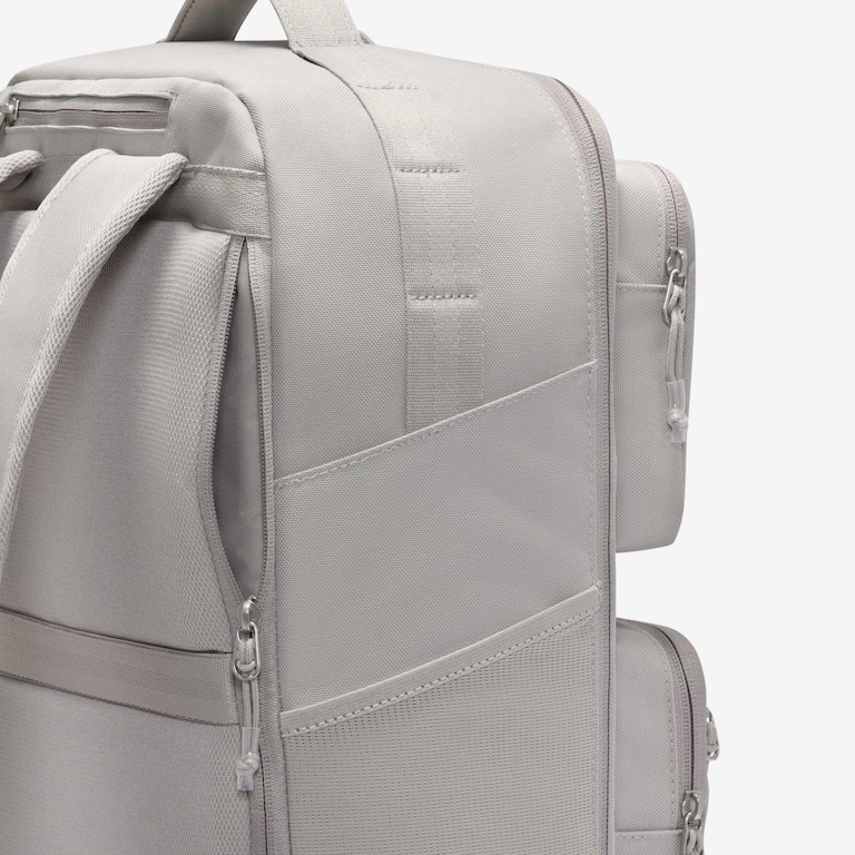 Mochila Nike Utility Masculina - Foto 12