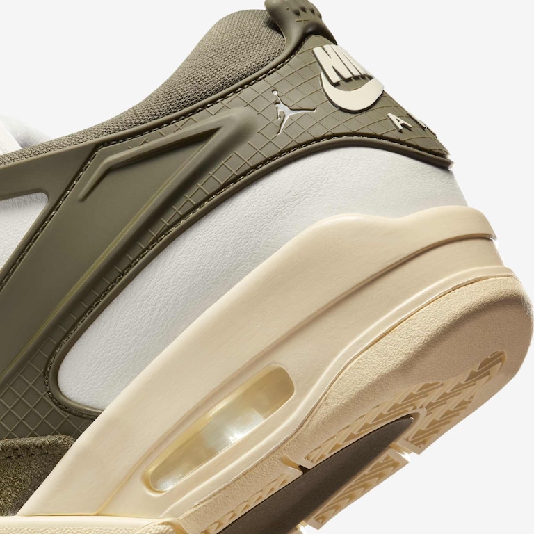 Tênis Air Jordan 4 RM Feminino - Foto 8