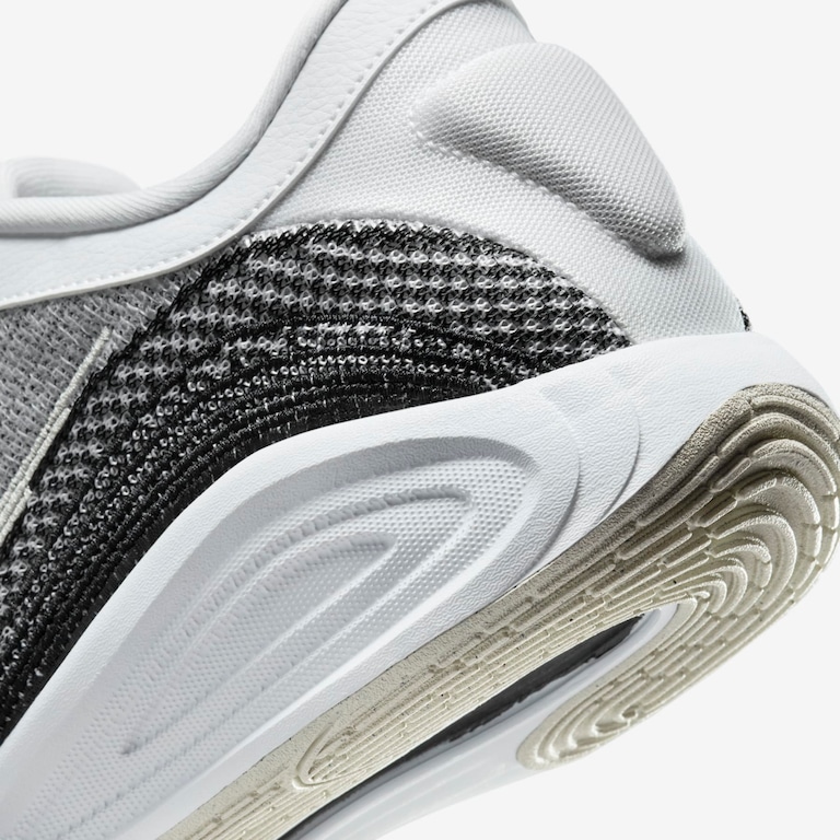 Tênis Nike Team Hustle Academy Masculino - Foto 7