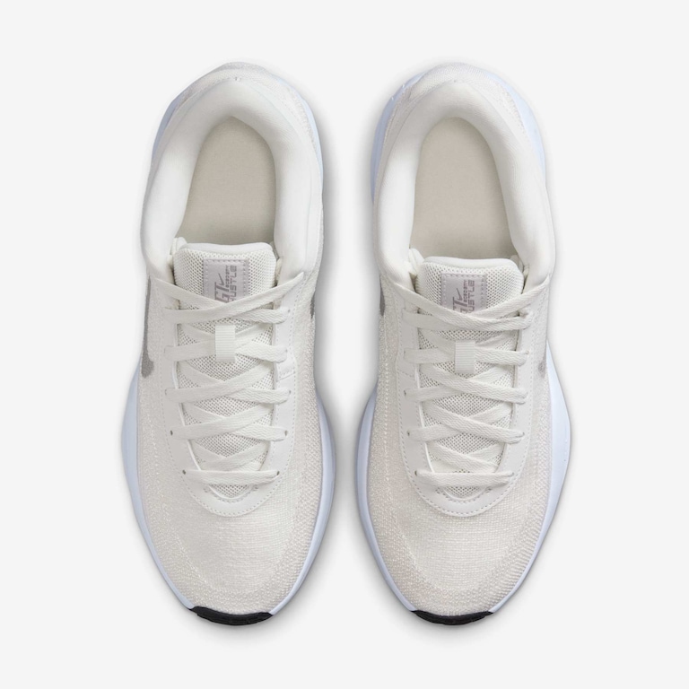 Tênis Nike Team Hustle Academy Masculino - Foto 4