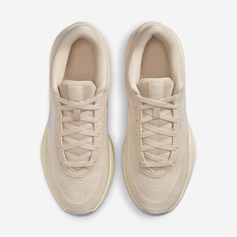 Tênis Nike Team Hustle Academy Masculino - Foto 4