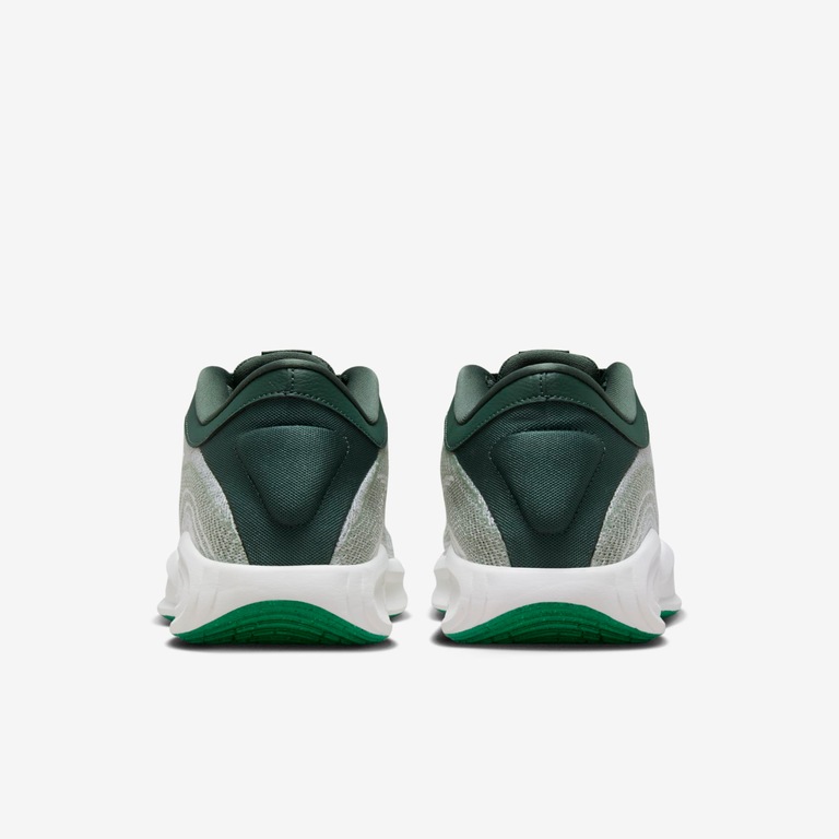 Tênis Nike Team Hustle Academy Masculino - Foto 6