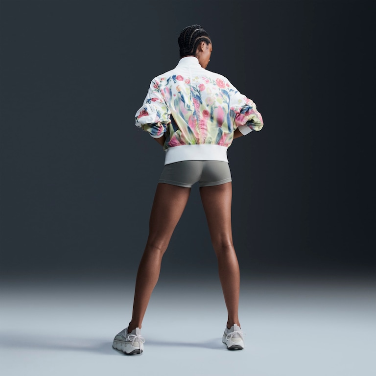 Jaqueta Nike Sportswear x Anna Deller-Yee Bomber Feminina - Foto 4