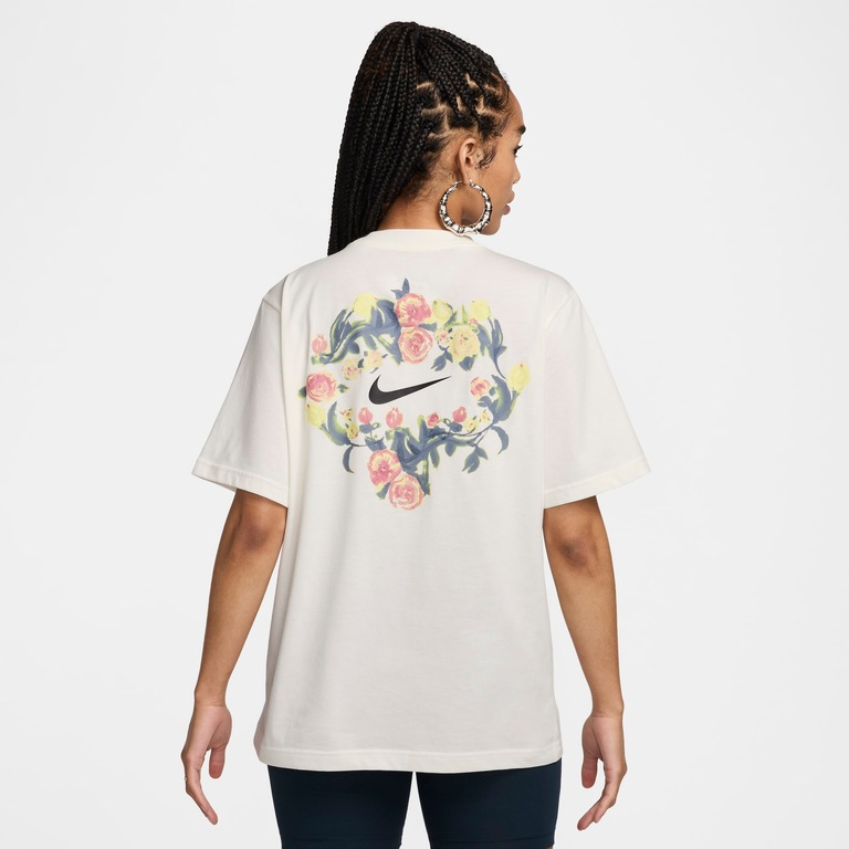 Camiseta Nike Sportswear x Anna Deller-Yee Feminina - Foto 2