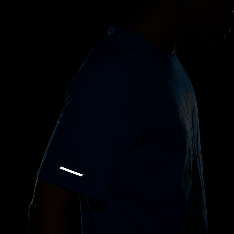 Camiseta Nike Dri-FIT Rise 365 Masculina - Foto 7