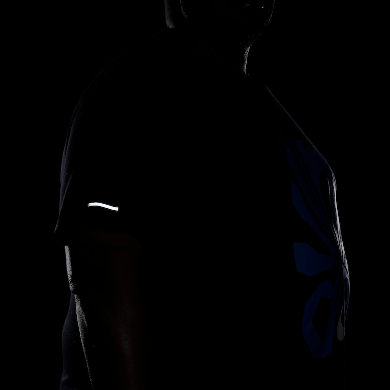 Camiseta Nike Dri-FIT Rise 365 Masculina - Foto 15
