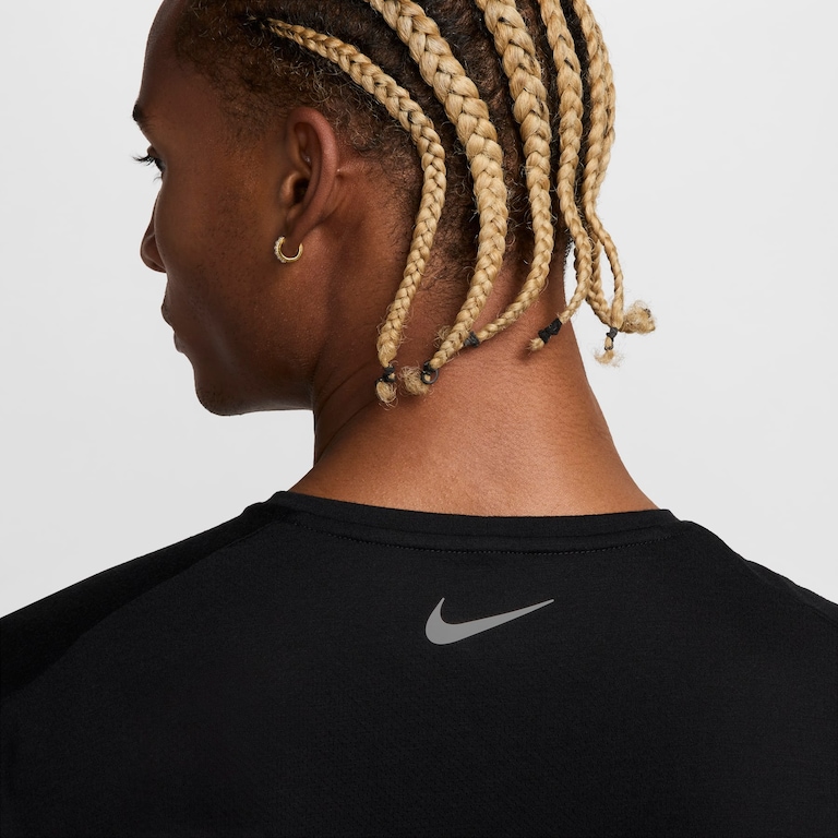 Camiseta Nike Dri-FIT Rise 365 Masculina - Foto 6