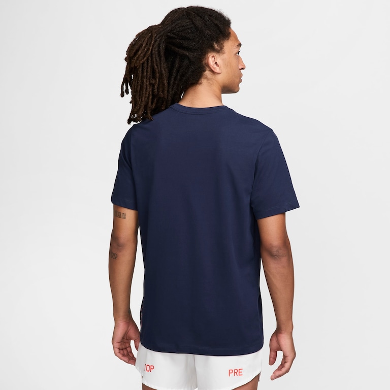 Camiseta Nike Dri-FIT Founder Masculina - Foto 2