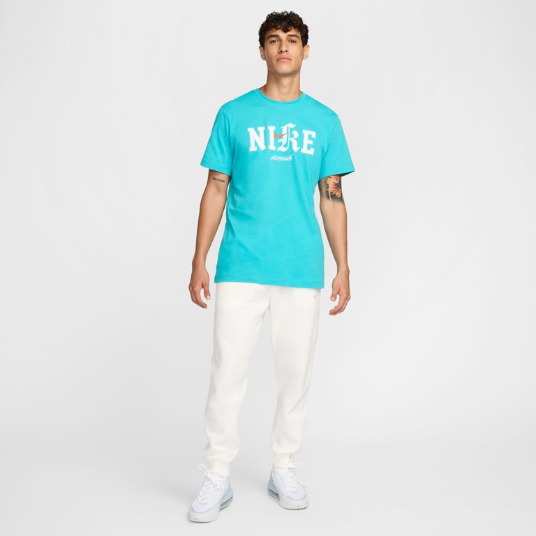 Camiseta Nike Sportswear Masculina - Foto 4