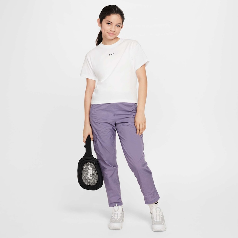 Camiseta Nike Sportswear Essentials Infantil - Foto 4