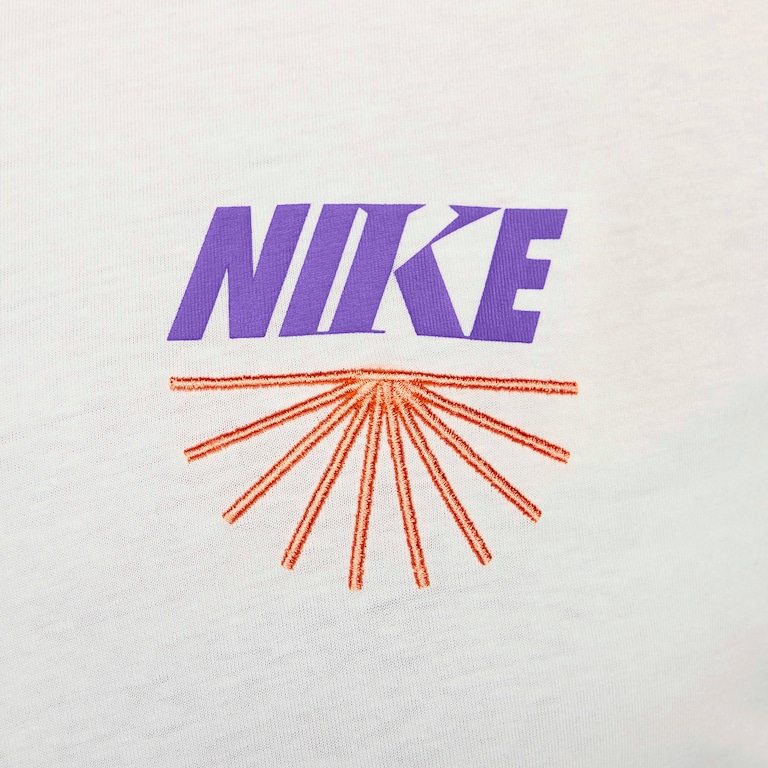 Camiseta Nike Sportswear Masculina - Foto 9