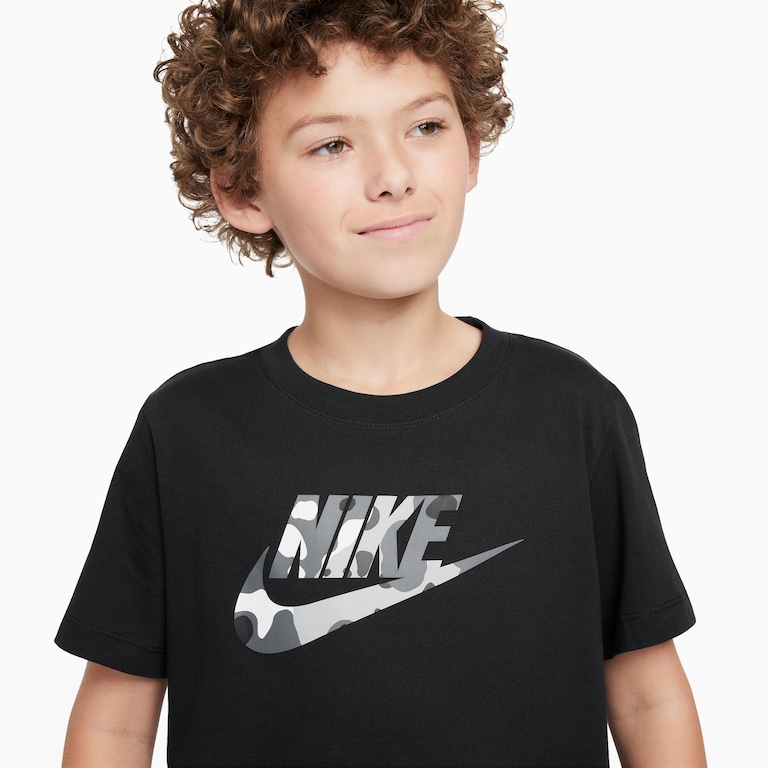 Camiseta Nike Sportswear Club Infantil - Foto 3