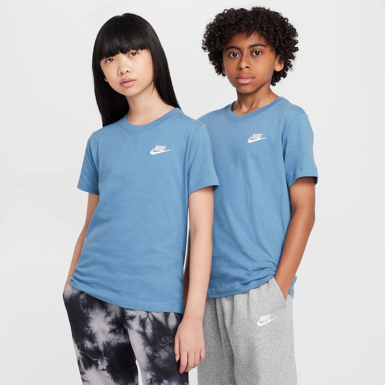 Camiseta Nike Sportswear Futura Infantil - Foto 1