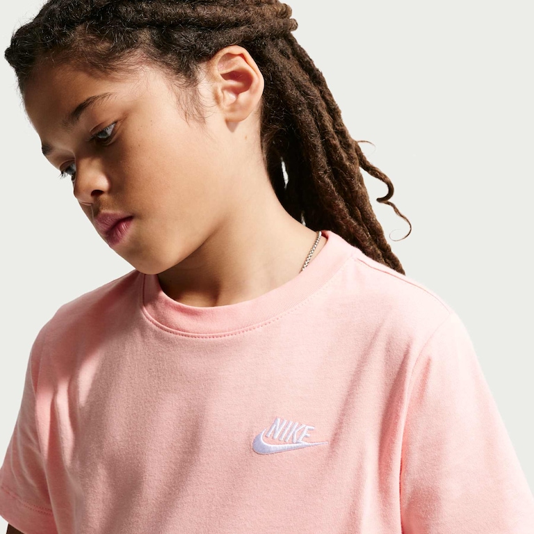 Camiseta Nike Sportswear Futura Infantil - Foto 3