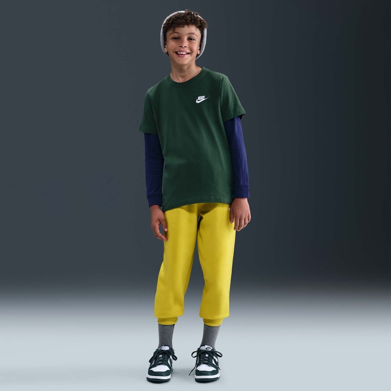 Camiseta Nike Sportswear Futura Infantil - Foto 4