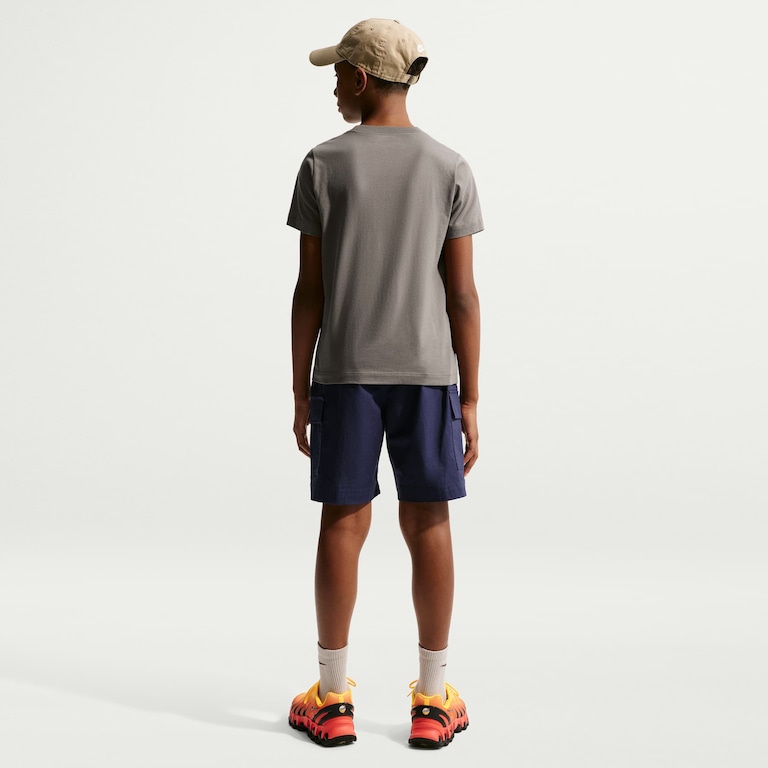 Camiseta Nike Sportswear Futura Infantil - Foto 5