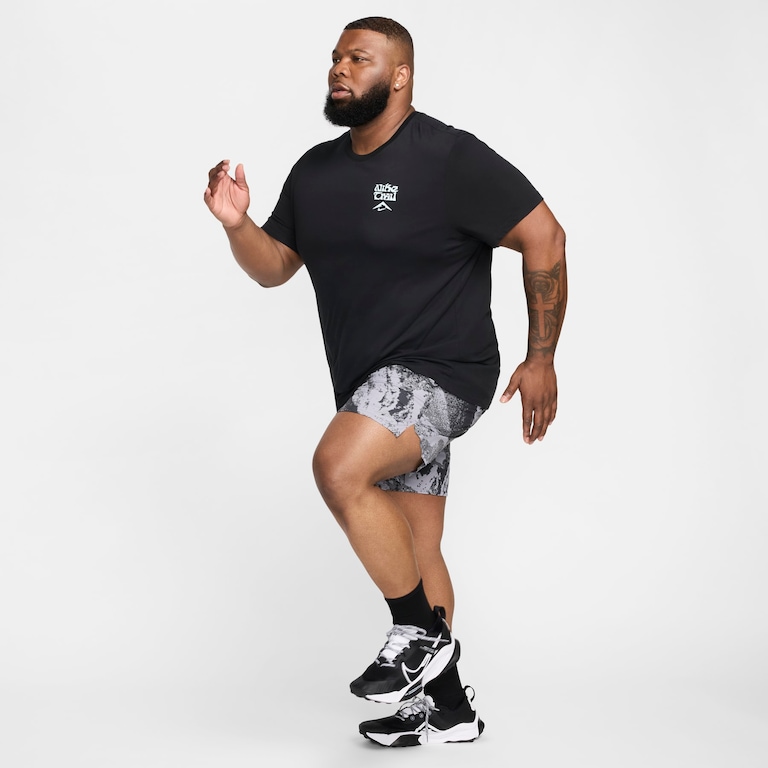 Shorts Nike Dri-FIT Stride Masculino - Foto 23