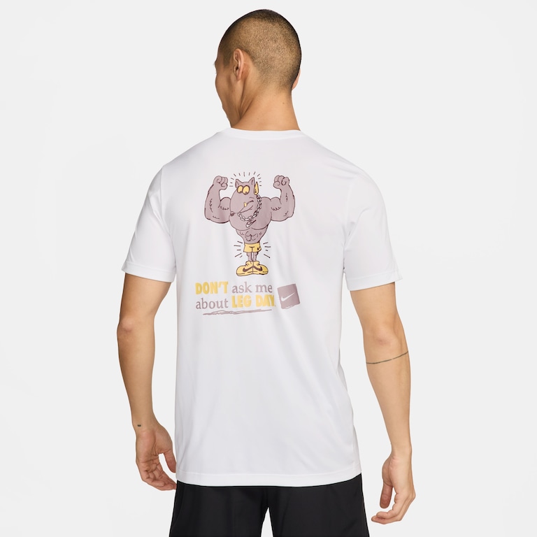 Camiseta Nike Dri-FIT Legend Masculina - Foto 2