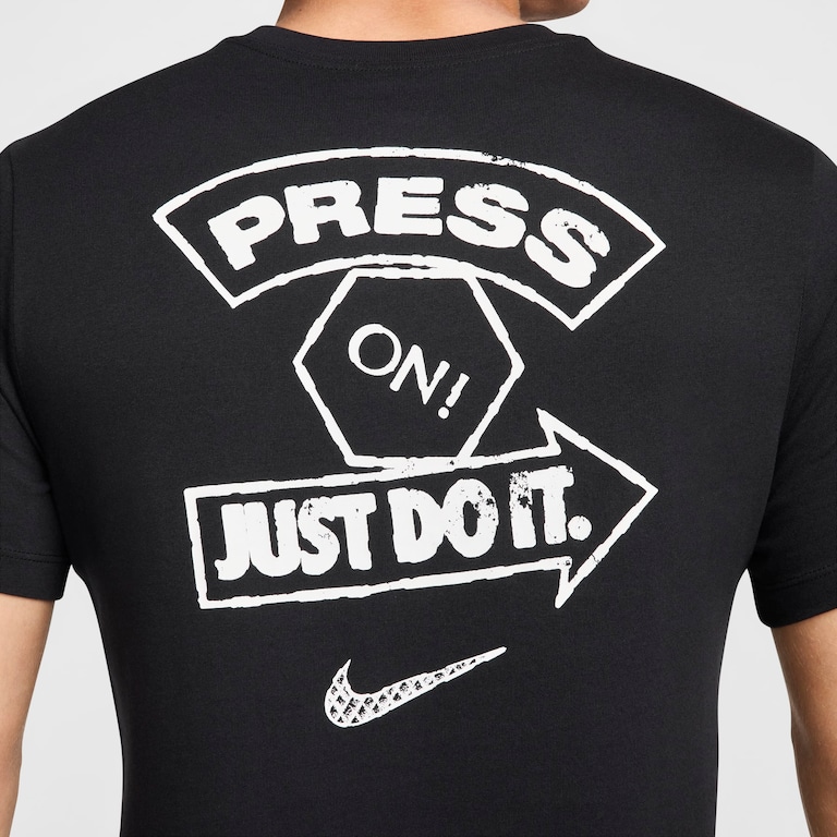 Camiseta Nike Gym Club Masculina - Foto 5