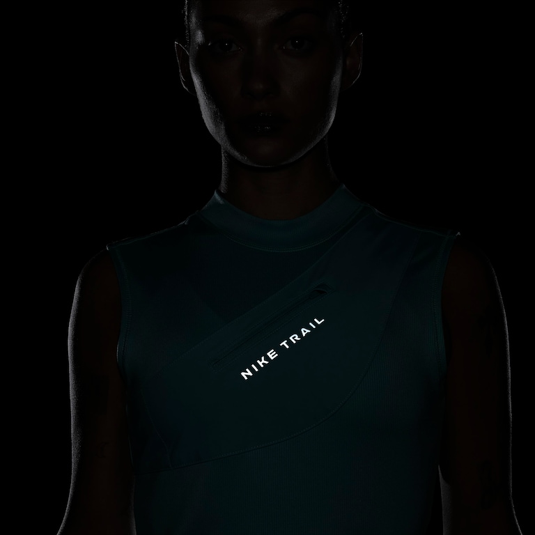 Regata Nike Dri-FIT Trail Feminina - Foto 7